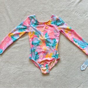 Cat & Jack girl’s swimsuit, size S (6/7)